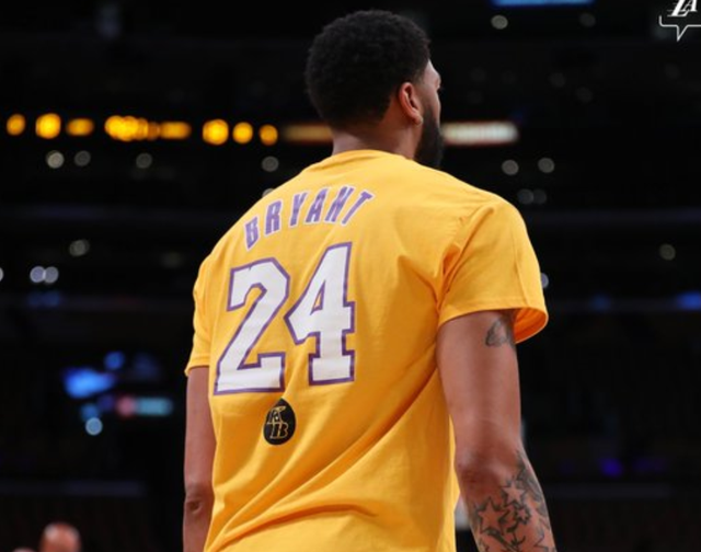 擅一脚做球 擅一脚做球