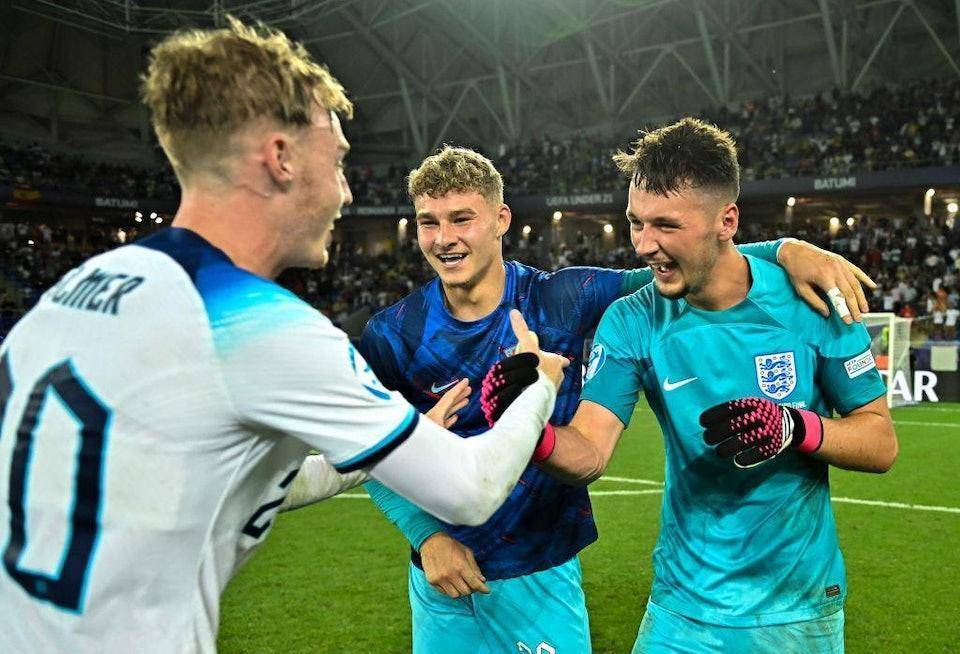 首发阵容与 首发阵容与